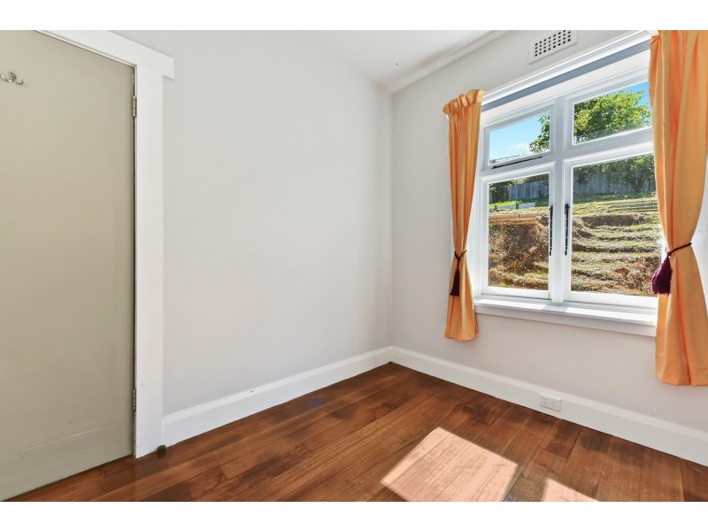 12 Bowen Avenue, Trevallyn TAS 7250