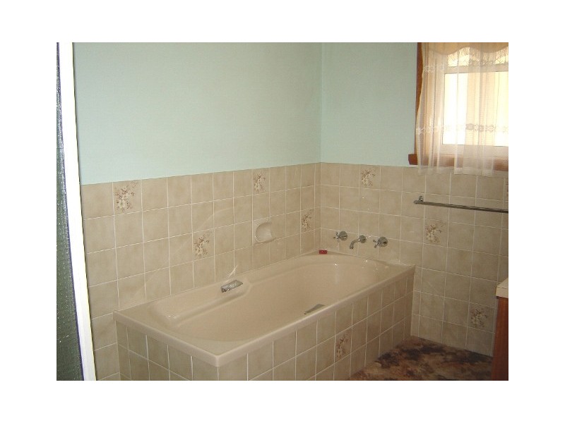 16 Heathfield Street, Norwood TAS 7250