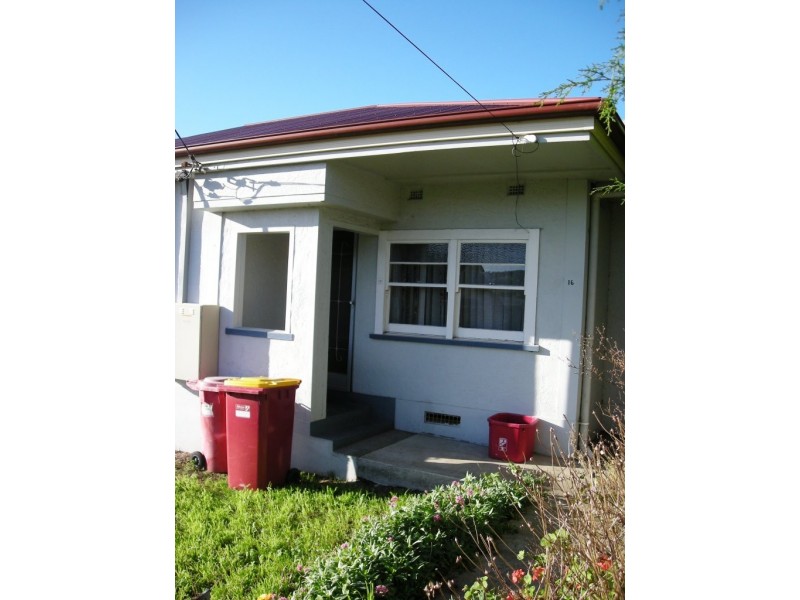 2/16 Home Street, Invermay TAS 7248