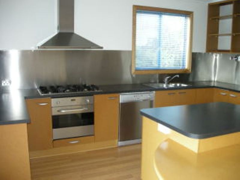 11 Beach Road, Gravelly Beach TAS 7276