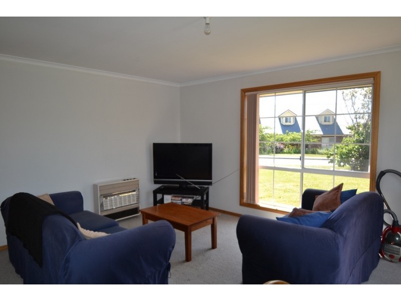1/22 Camira Street, Newnham TAS 7248