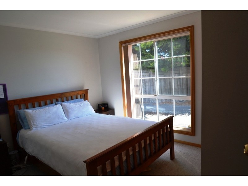 1/22 Camira Street, Newnham TAS 7248