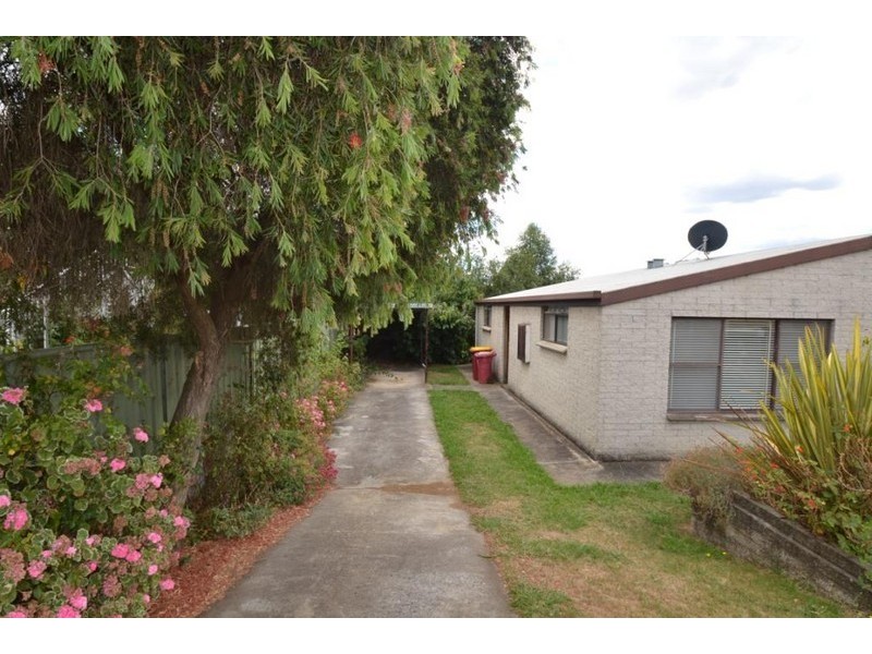 2/76 Shirley Place, Kings Meadows TAS 7249
