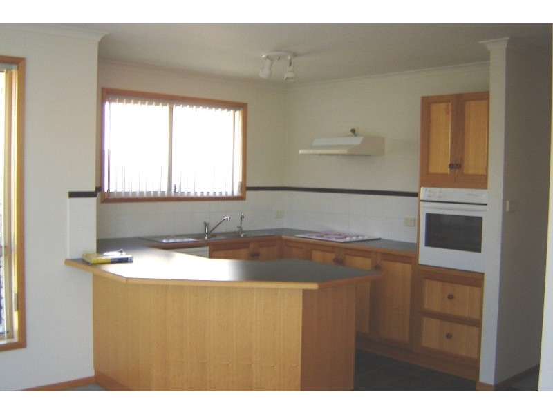 2/12 Mount Garrett Court, Youngtown TAS 7249