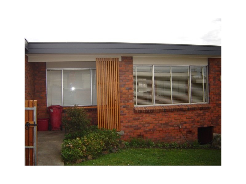 1/6 Albert Street, Youngtown TAS 7249