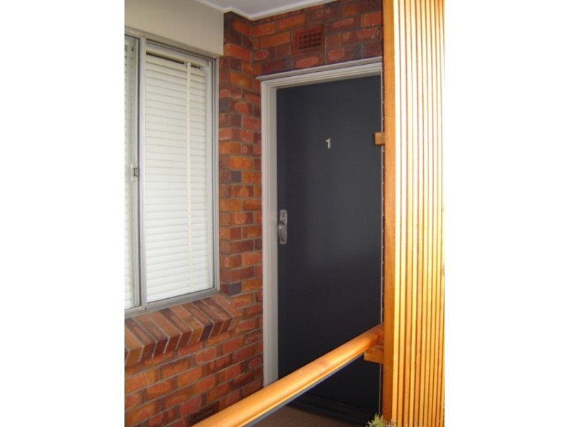 1/6 Albert Street, Youngtown TAS 7249