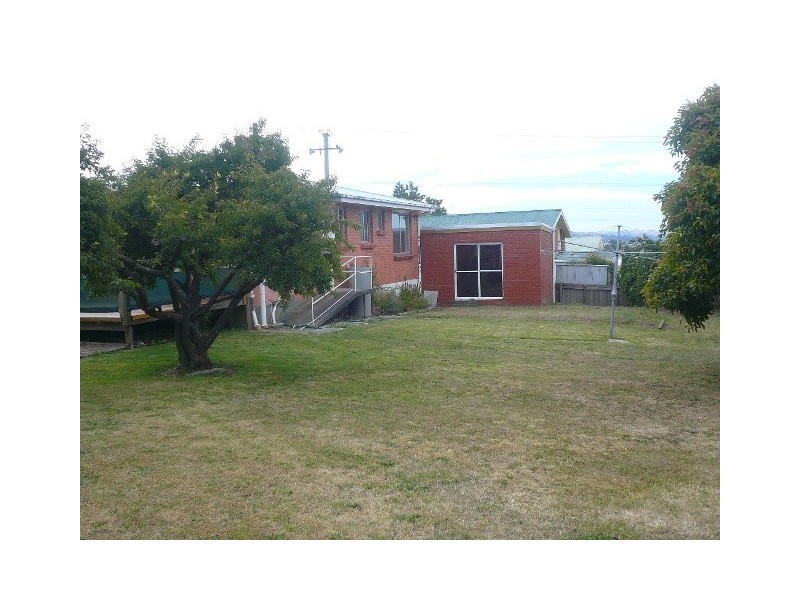 3 Paringa Avenue, Newnham TAS 7248