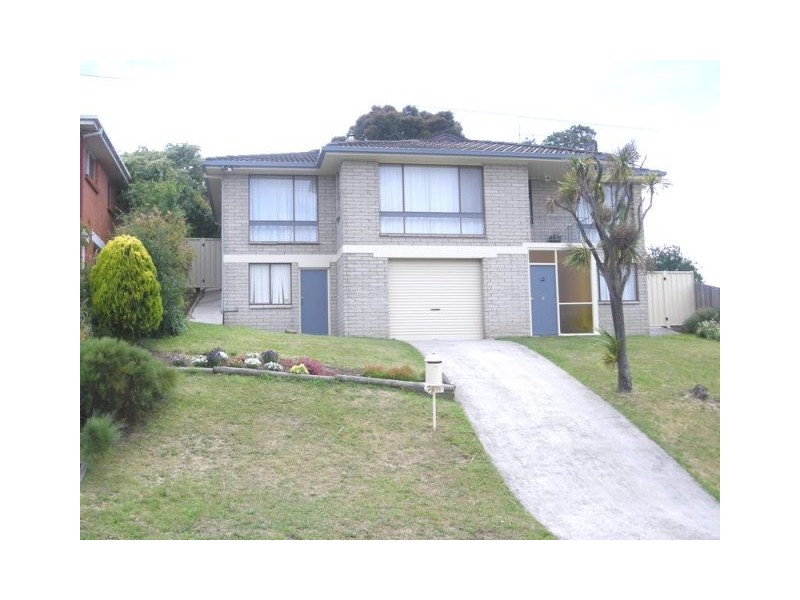 12 Meadowbank Road, Newnham TAS 7248