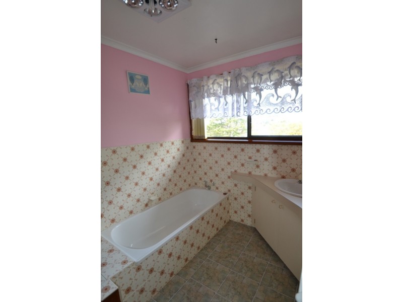 16 Cromwell Street, Perth TAS 7300
