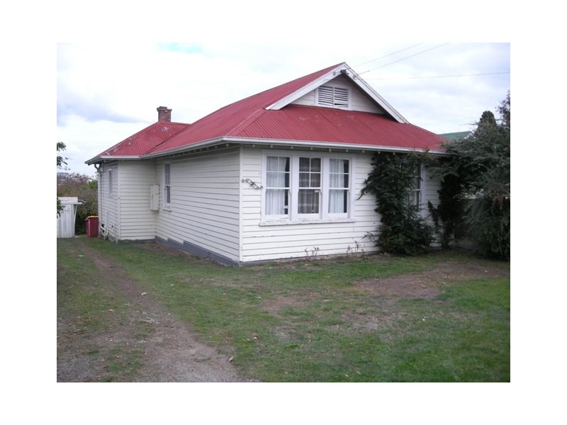35 Button Street, Mowbray TAS 7248