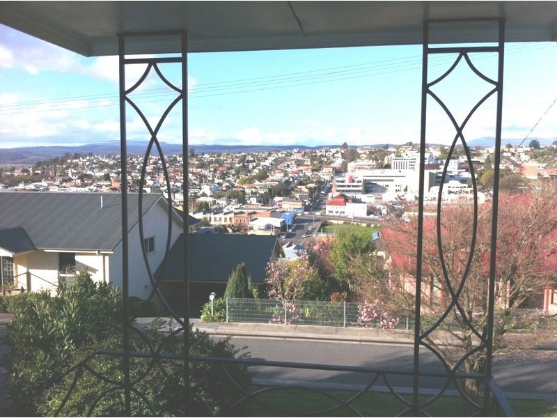 2 St Andrews Street, West Launceston TAS 7250