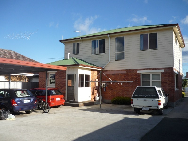 8 Luck Street, Mowbray TAS 7248