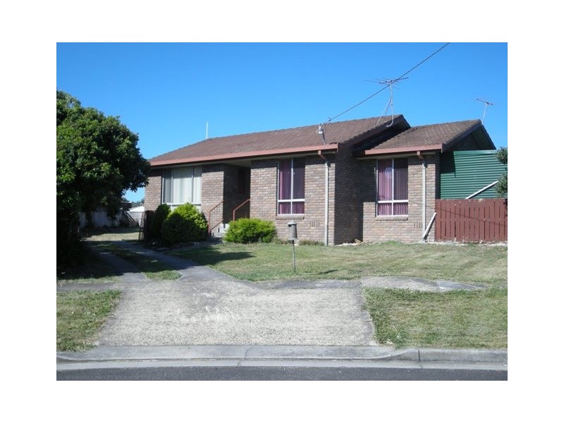 3 Ryan Court, Newnham TAS 7248