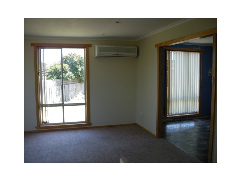 3 Ryan Court, Newnham TAS 7248