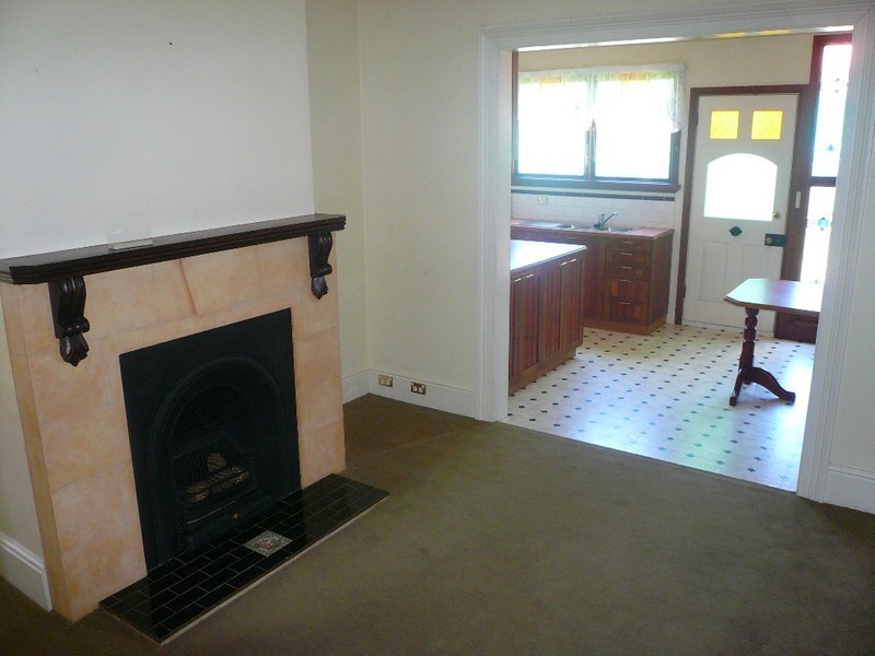 11 Crescent Grove, West Launceston TAS 7250