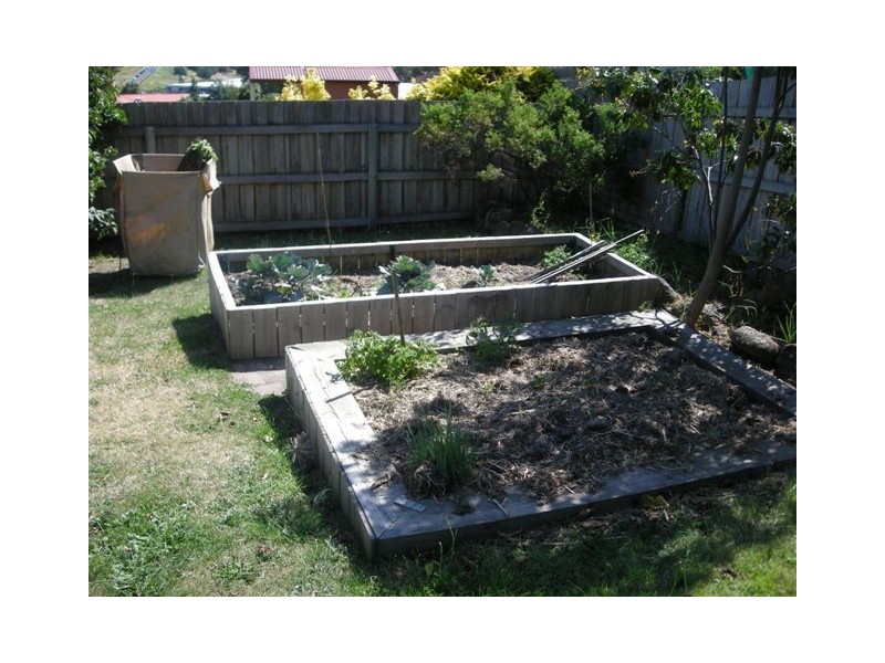 27 Woolven Street, Youngtown TAS 7249