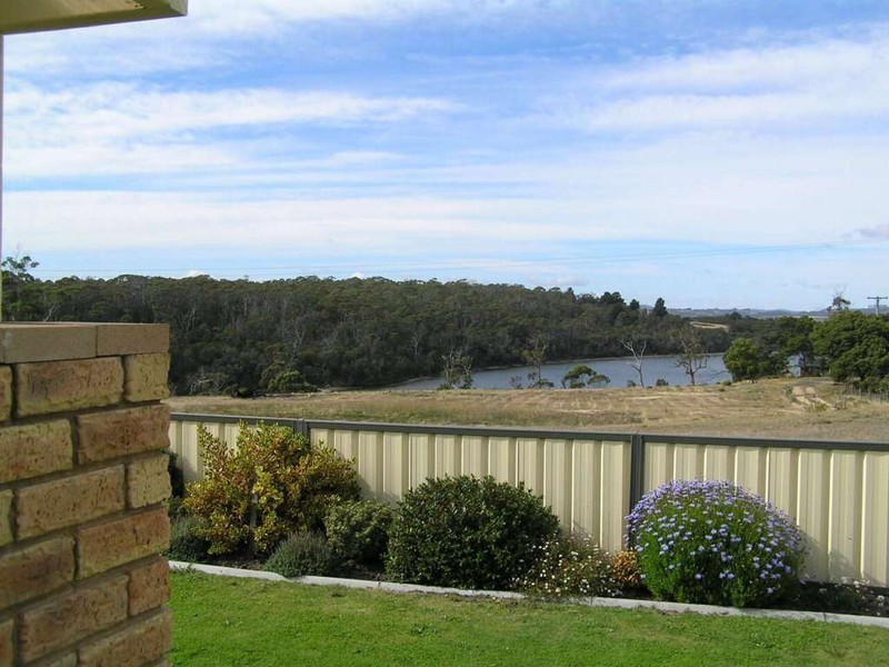 89 Gerzalia Drive, George Town TAS 7253