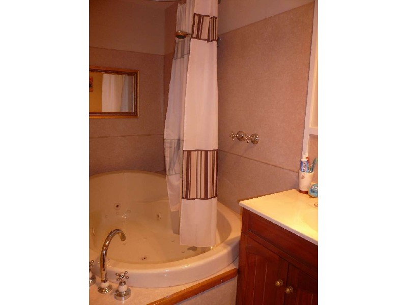 14 Button Street, Mowbray TAS 7248