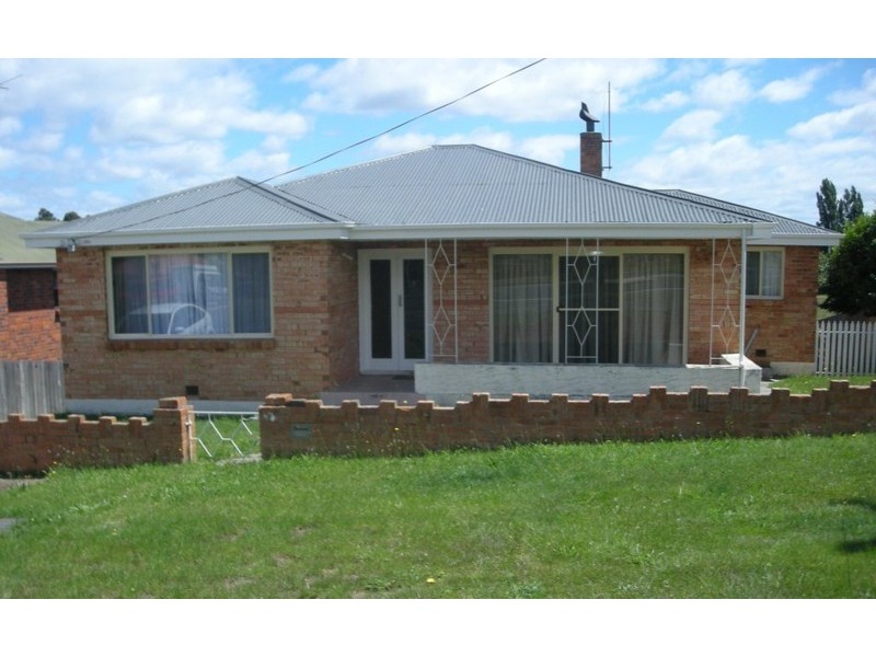 15 George Town Road, Newnham TAS 7248