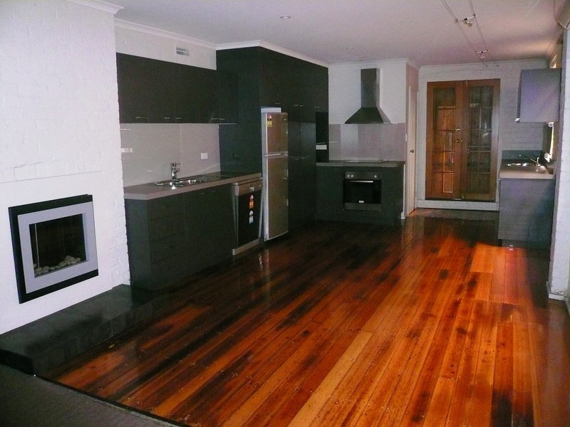 2/144 Charles Street, Launceston TAS 7250