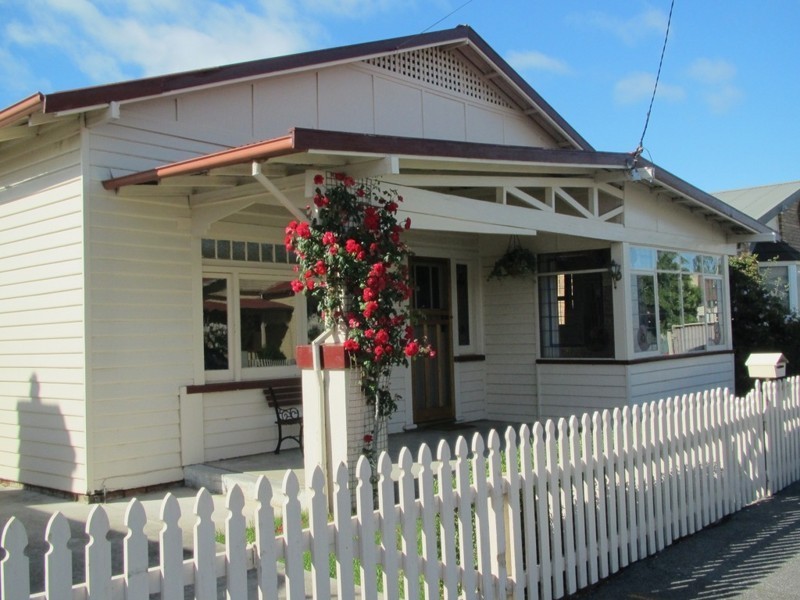 9 Waugh Street, Invermay TAS 7248