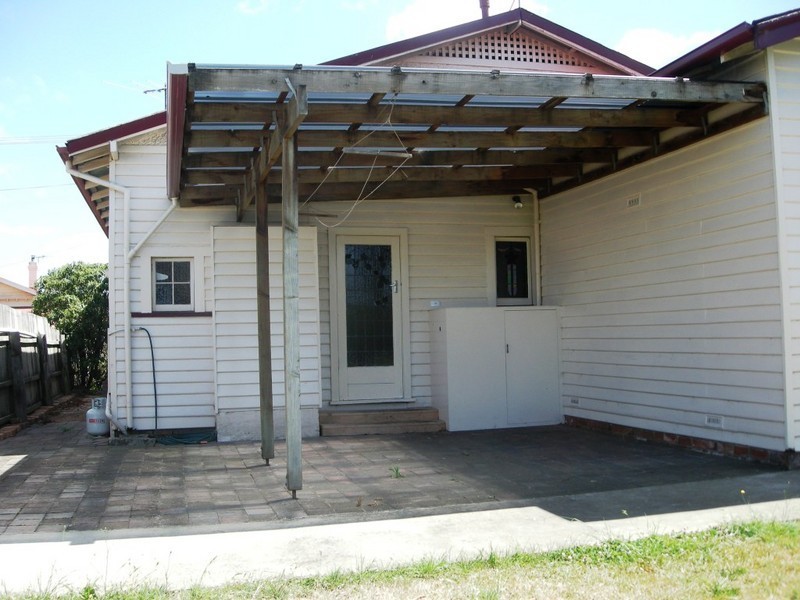 9 Waugh Street, Invermay TAS 7248