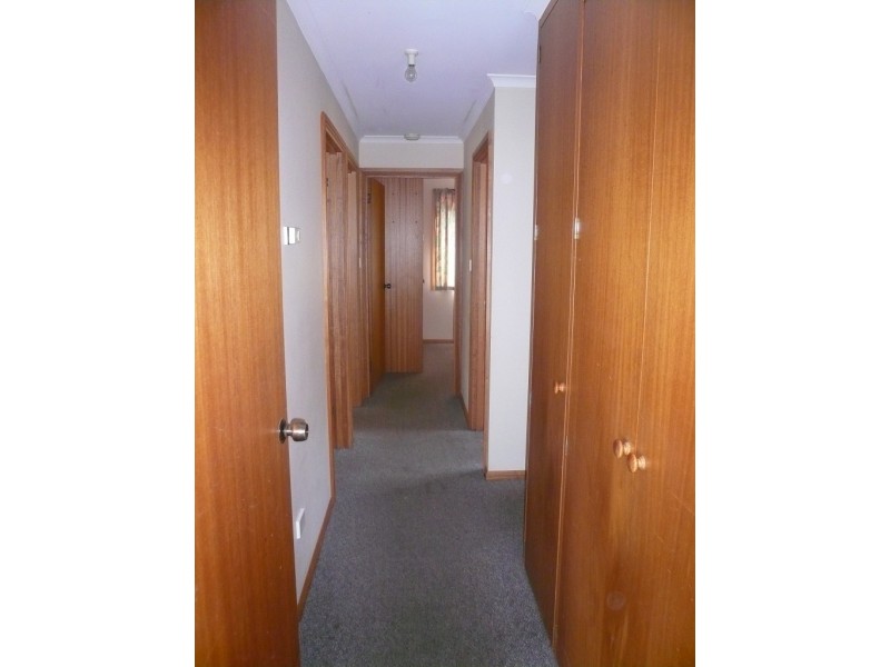 2/38-40 Parklands Parade, Newnham TAS 7248