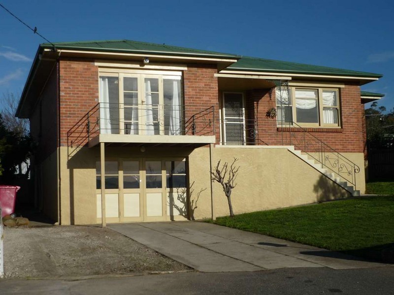 16 Martin Place, Kings Meadows TAS 7249