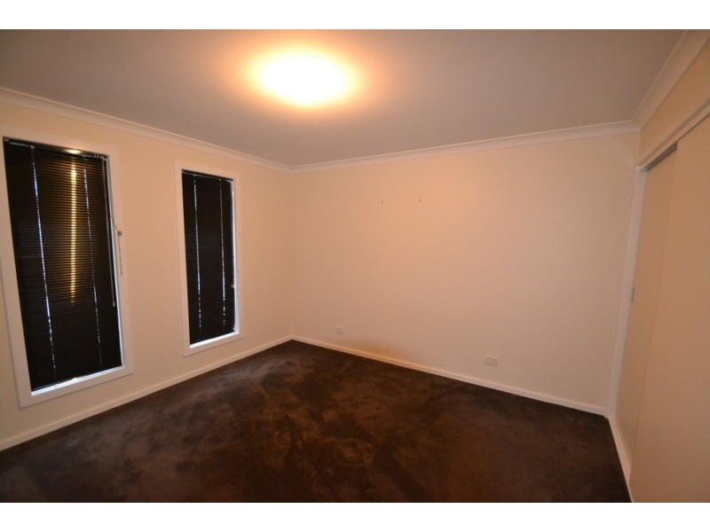 2/4 Statesman Place, Newnham TAS 7248