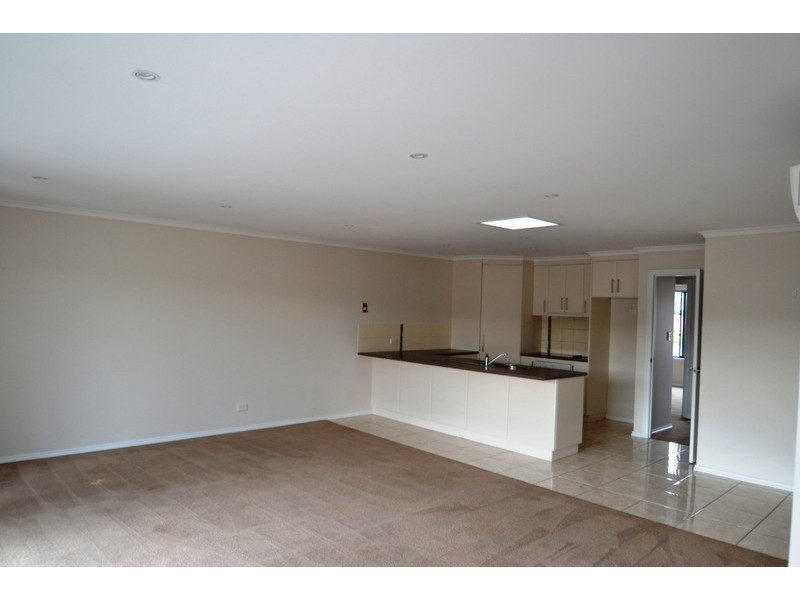 2/8a Queen Street, Invermay TAS 7248