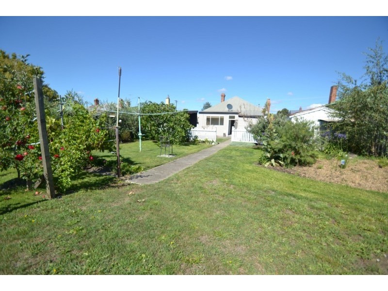 16 Oswald Street, Invermay TAS 7248