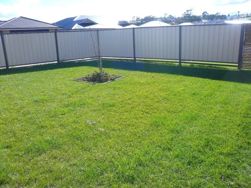 7 Maiden Place, Newnham TAS 7248