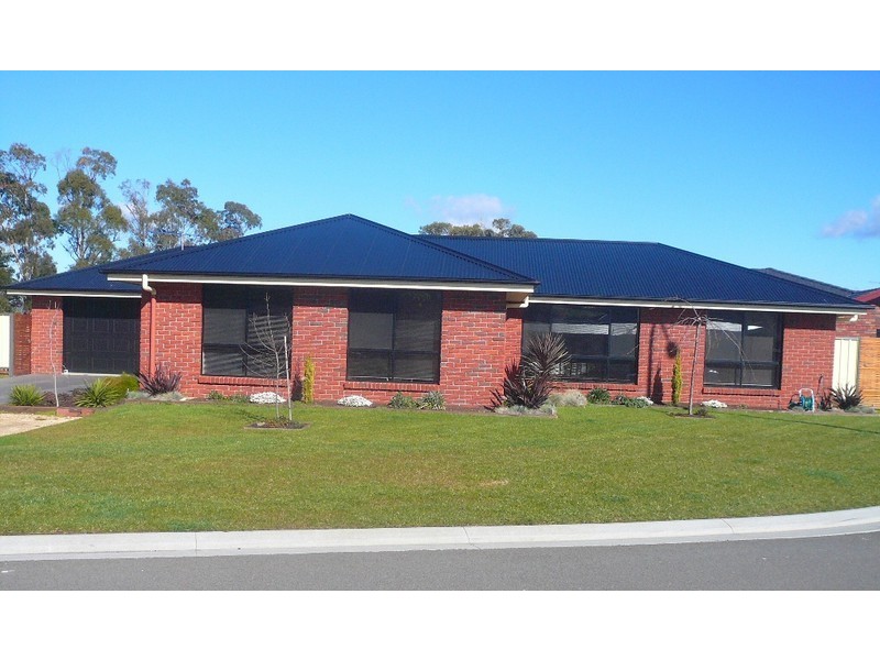 7 Maiden Place, Newnham TAS 7248