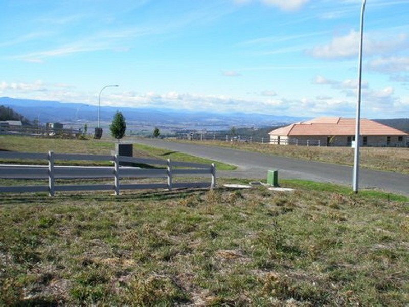 1 Skyline Avenue, Grindelwald TAS 7277