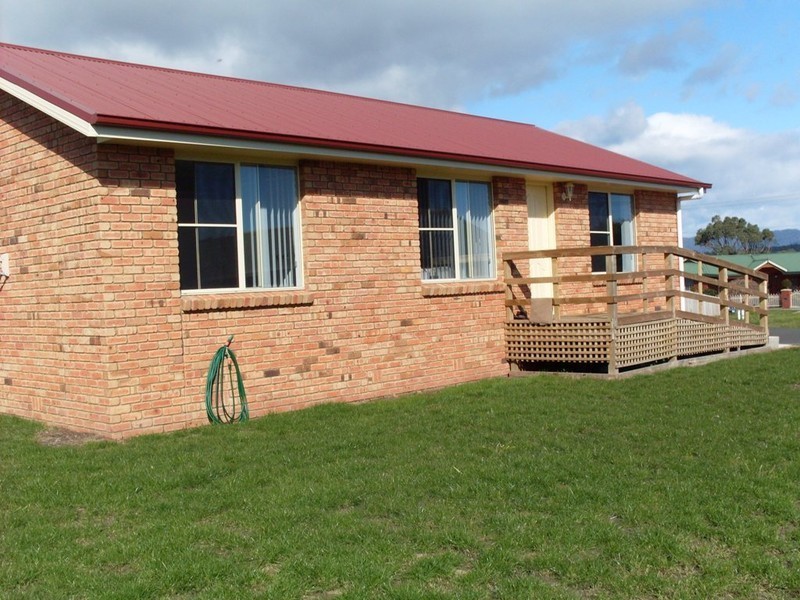 2/17 Reece Street, George Town TAS 7253