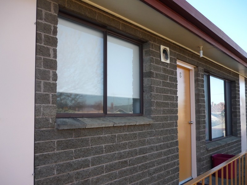 8/4 Haig Street, Mowbray TAS 7248