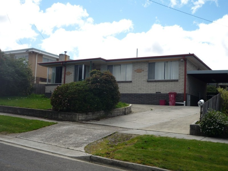 10 Stephen Street, Newnham TAS 7248