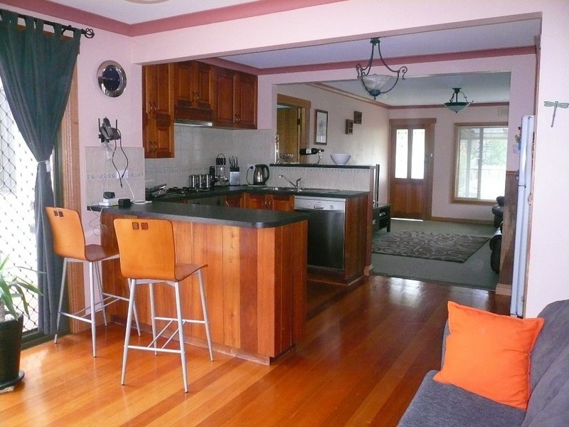 8 Trueman Crescent, Mowbray TAS 7248