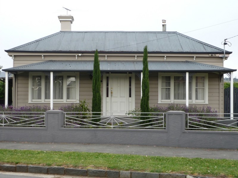 11 Albion Street, Invermay TAS 7248