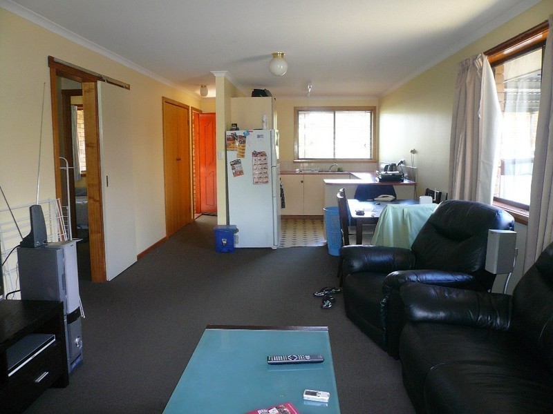 1/2-4 Newnham Close, Newnham TAS 7248