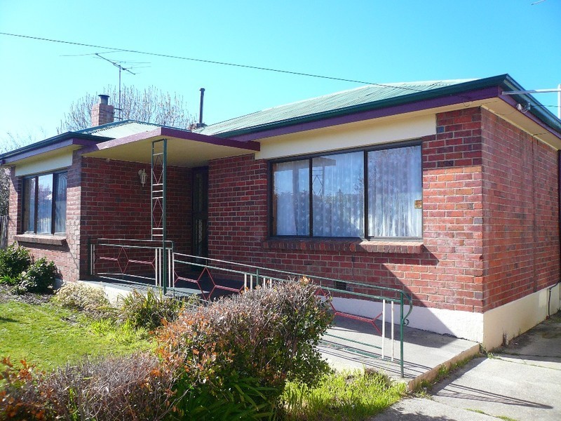 83 Tompsons Lane, Newnham TAS 7248
