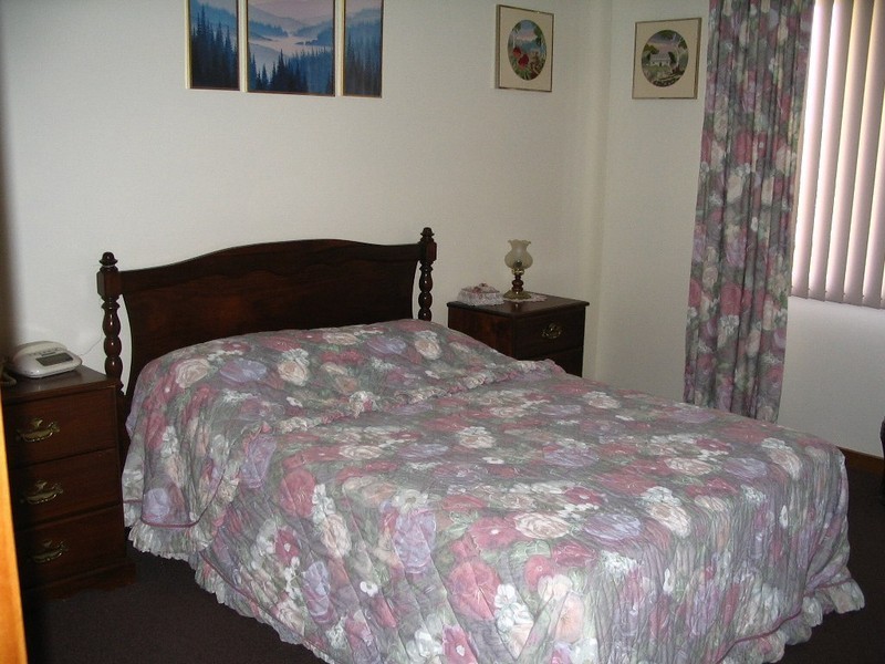 16 Julie Crescent, Newnham TAS 7248