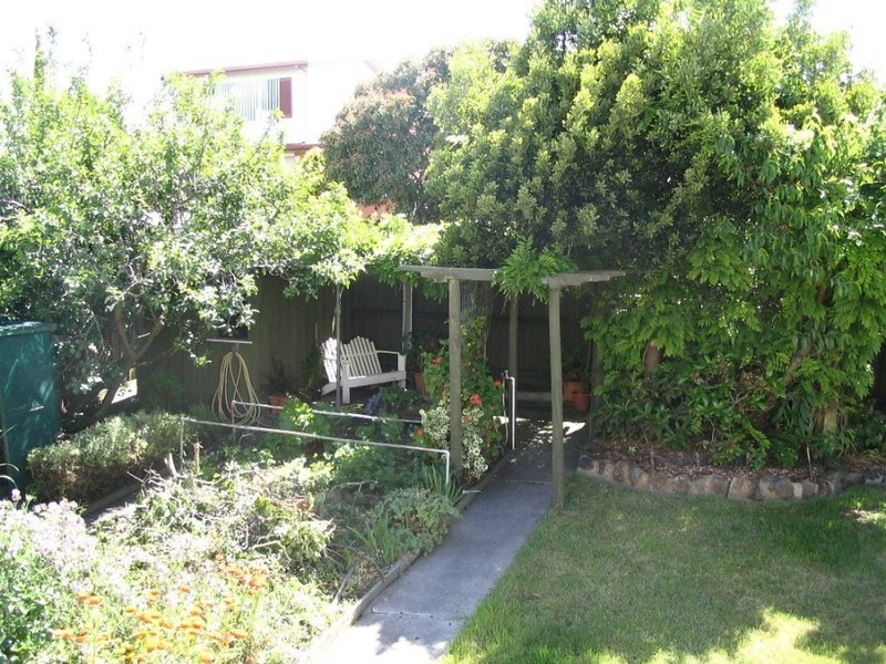 16 Julie Crescent, Newnham TAS 7248