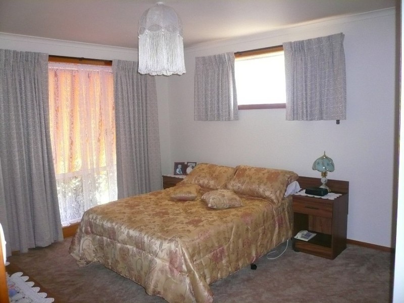 3 Wintercole Court, Newnham TAS 7248