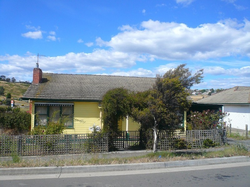 11 St Leonards Road, St Leonards TAS 7250