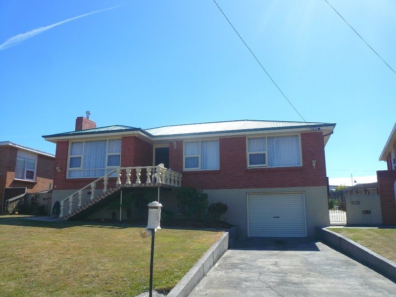 16 Egan Street, Newnham TAS 7248