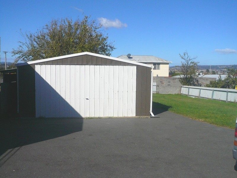 18 Walkers Avenue, Newnham TAS 7248