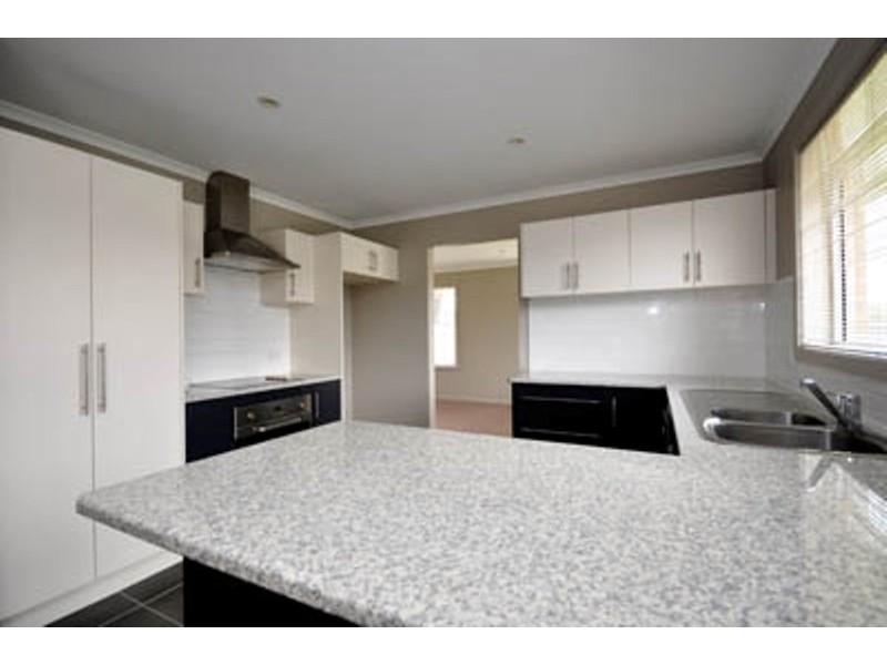 11 Pocket Place, Newnham TAS 7248