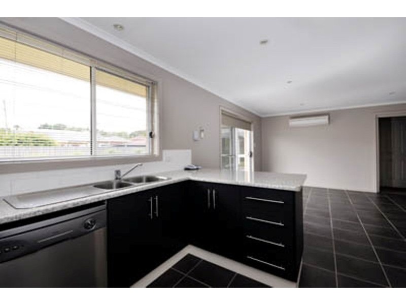 11 Pocket Place, Newnham TAS 7248