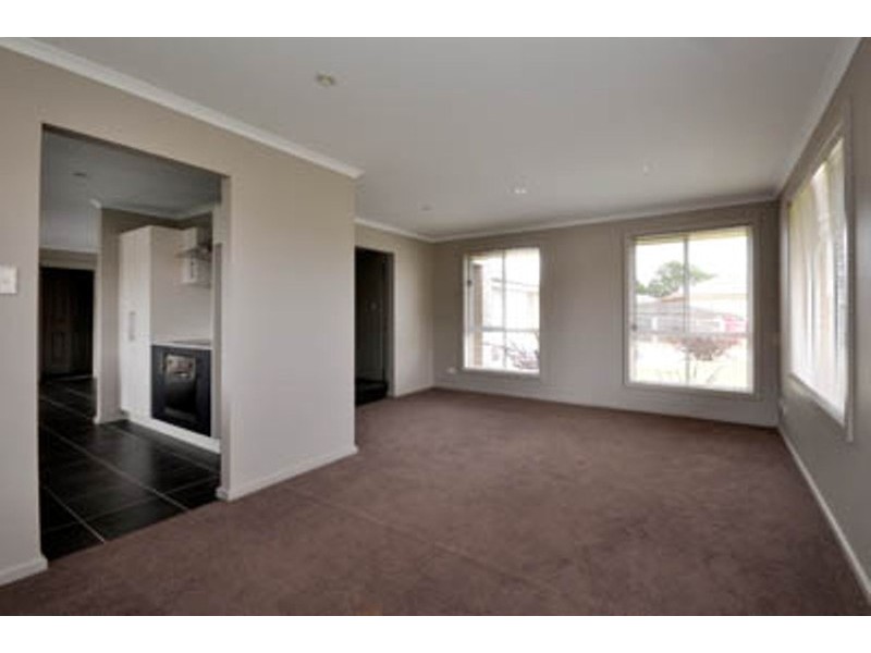 11 Pocket Place, Newnham TAS 7248